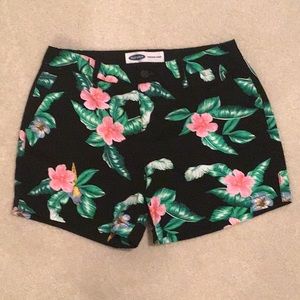 Black and green tropical print Old Navy shorts